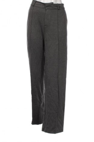 Damskie spodnie SuZa, Rozmiar XL, Kolor Szary, Cena 47,99 zł