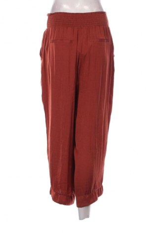Damenhose Tchibo, Größe M, Farbe Rot, Preis 15,00 €