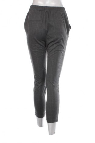 Pantaloni de femei Vero Moda, Mărime S, Culoare Gri, Preț 26,99 Lei