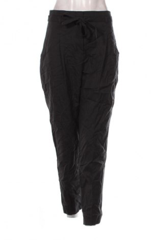 Damenhose WINDSOR., Größe M, Farbe Grau, Preis € 61,99