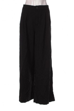 Pantaloni de femei Zara, Mărime XL, Culoare Negru, Preț 78,99 Lei