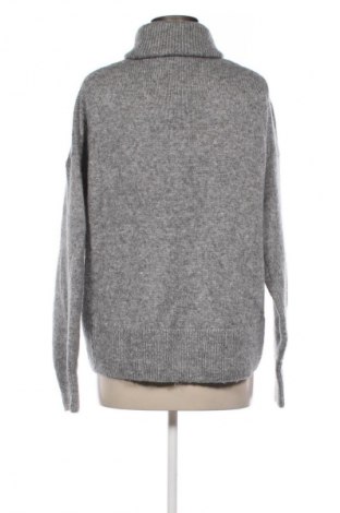 Dámský svetr H&M, Velikost M, Barva Šedá, Cena  484,00 Kč