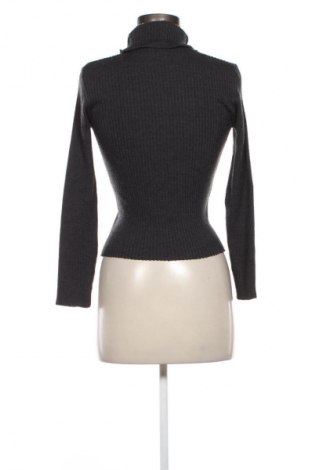 Дамски пуловер Unbranded, Размер S, Цвят Сив, Цена 29,33 лв.