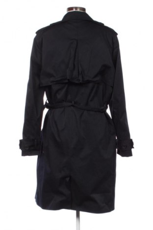 Дамски шлифер BOSS, Размер L, Цвят Черен, Цена 260,00 лв.