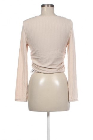 Dámský sportovní top  SHEIN, Velikost M, Barva Krémová, Cena  169,00 Kč