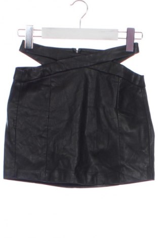 Top de femei Bershka, Mărime XS, Culoare Negru, Preț 76,32 Lei