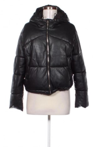 Damen Lederjacke Bershka, Größe S, Farbe Schwarz, Preis 29,67 €