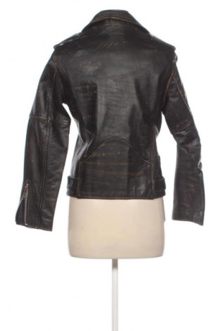 Дамско кожено яке Unbranded, Размер M, Цвят Многоцветен, Цена 165,02 лв.