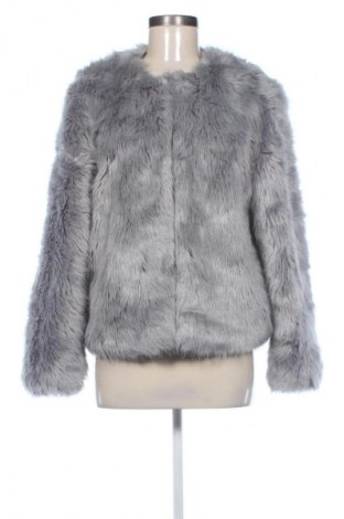 Дамско палто Bershka, Размер S, Цвят Многоцветен, Цена 88,00 лв.