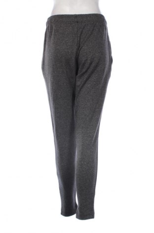 Дамско спортно долнище Adidas, Размер M, Цвят Сив, Цена 39,99 лв.