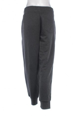 Дамско спортно долнище Basics, Размер XXL, Цвят Сив, Цена 31,99 лв.