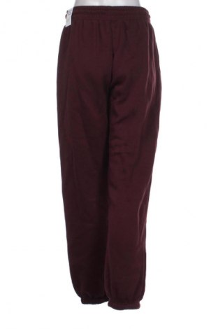 Női sport nadrág Nike, Méret M, Szín Lila, Ár 18 768 Ft