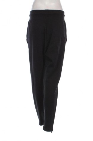 Дамско спортно долнище Nike, Размер S, Цвят Черен, Цена 41,00 лв.