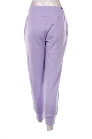 Dámské tepláky PUMA, Velikost M, Barva Fialová, Cena  539,00 Kč