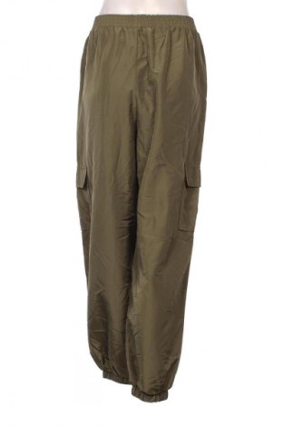 Дамско спортно долнище Vero Moda, Размер L, Цвят Зелен, Цена 13,99 лв.