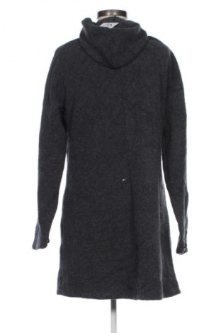 Дамско яке Berghaus, Размер L, Цвят Сив, Цена 79,99 лв.