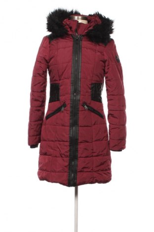 Damenjacke Canadian Peak, Größe M, Farbe Rot, Preis 55,99 €