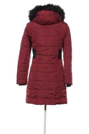 Damenjacke Canadian Peak, Größe M, Farbe Rot, Preis 55,99 €