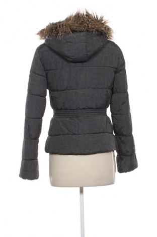 Dámská bunda  H&M Divided, Velikost S, Barva Černá, Cena  732,00 Kč