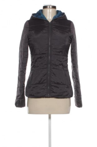 Dámska bunda  Sisley, Veľkosť M, Farba Čierna, Cena  25,95 €