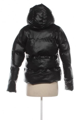 Γυναικείο μπουφάν Top Secret, Μέγεθος S, Χρώμα Μαύρο, Τιμή 29,67 €