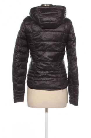 Дамско яке Vero Moda, Размер XS, Цвят Черен, Цена 35,99 лв.