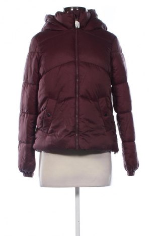 Дамско яке Vero Moda, Размер XS, Цвят Червен, Цена 93,99 лв.