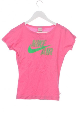 Dziecięcy T-shirt Nike, Rozmiar 13-14y/ 164-168 cm, Kolor Różowy, Cena 104,37 zł
