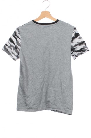 Детска тениска PUMA, Размер 15-18y/ 170-176 см, Цвят Многоцветен, Цена 20,00 лв.