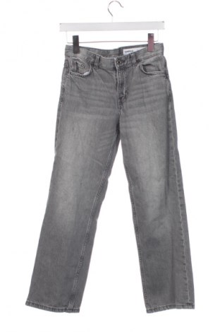 Детски дънки Bershka, Размер 10-11y/ 146-152 см, Цвят Сив, Цена 31,92 лв.