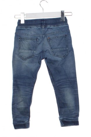 Детски дънки H&M, Размер 4-5y/ 110-116 см, Цвят Син, Цена 32,00 лв.