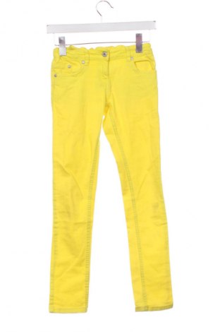 Детски дънки Here+There, Размер 10-11y/ 146-152 см, Цвят Жълт, Цена 32,00 лв.