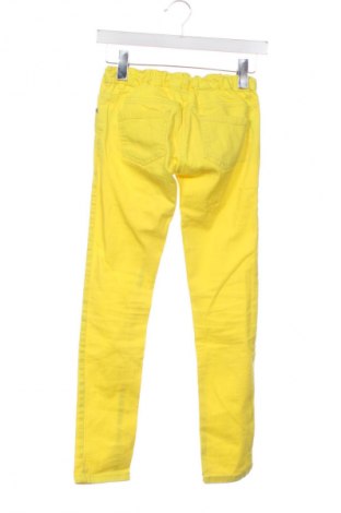 Детски дънки Here+There, Размер 10-11y/ 146-152 см, Цвят Жълт, Цена 32,00 лв.