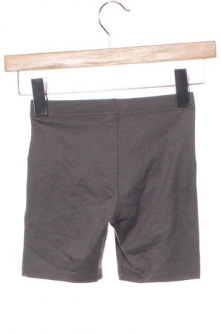 Dětské krátké kalhoty  F&F, Velikost 6-7y/ 122-128 cm, Barva Šedá, Cena  178,00 Kč