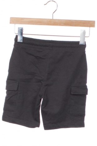 Dětské krátké kalhoty  Kids, Velikost 6-7y/ 122-128 cm, Barva Šedá, Cena  178,00 Kč
