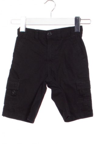 Παιδικό κοντό παντελόνι Mick Mack, Μέγεθος 5-6y/ 116-122 εκ., Χρώμα Μαύρο, Τιμή 7,16 €