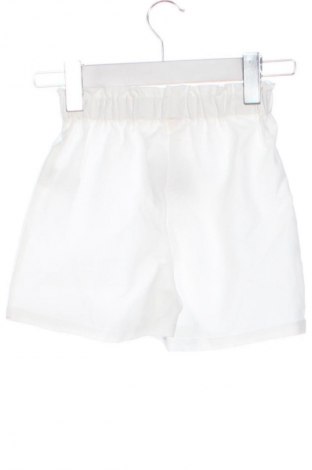 Παιδικό κοντό παντελόνι Unbranded, Μέγεθος 5-6y/ 116-122 εκ., Χρώμα Εκρού, Τιμή 7,19 €