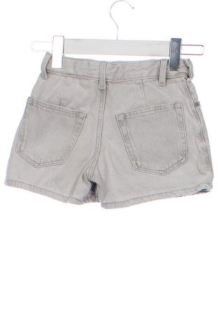 Pantaloni scurți pentru copii Zara, Mărime 6-7y/ 122-128 cm, Culoare Gri, Preț 30,00 Lei