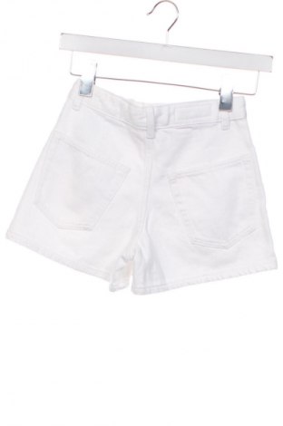 Детски къс панталон Zara, Размер 8-9y/ 134-140 см, Цвят Бял, Цена 11,40 лв.