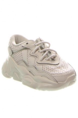 Детски обувки Adidas, Размер 20, Цвят Бежов, Цена 93,99 лв.