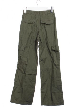 Детски панталон H&M, Размер 12-13y/ 158-164 см, Цвят Зелен, Цена 21,51 лв.