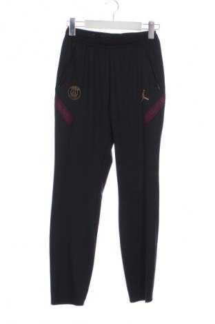 Gyerek sport nadrág Air Jordan Nike, Méret 12-13y / 158-164 cm, Szín Fekete, Ár 8 211 Ft