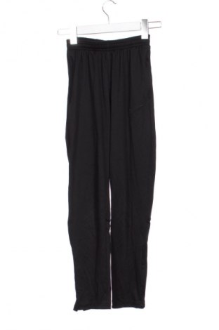 Dětské tepláky Nike, Velikost 11-12y/ 152-158 cm, Barva Černá, Cena  559,00 Kč