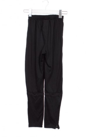 Dětské tepláky Nike, Velikost 11-12y/ 152-158 cm, Barva Černá, Cena  559,00 Kč