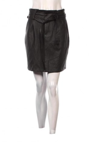 Bőrszoknya Vero Moda, Méret M, Szín Fekete, Ár 11 719 Ft