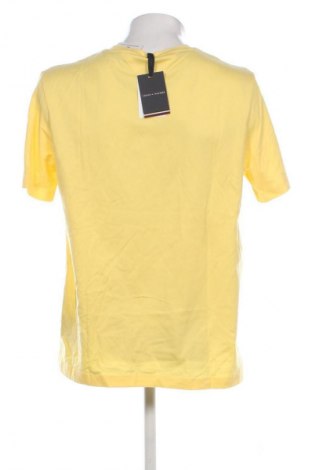 Tricou de bărbați Tommy Hilfiger, Mărime XL, Culoare Galben, Preț 215,99 Lei