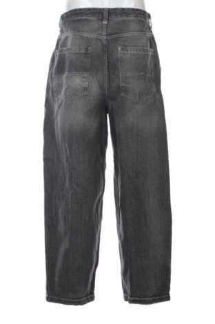 Férfi farmernadrág Bershka, Méret M, Szín Szürke, Ár 7 800 Ft