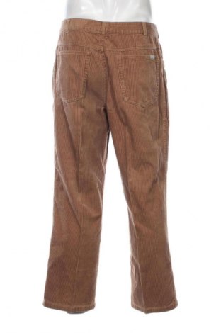 Pantaloni raiați de bărbați Casual Clothes Company, Mărime L, Culoare Bej, Preț 180,07 Lei