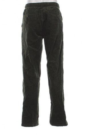 Herren Cordhose Passenger, Größe S, Farbe Grün, Preis € 13,99