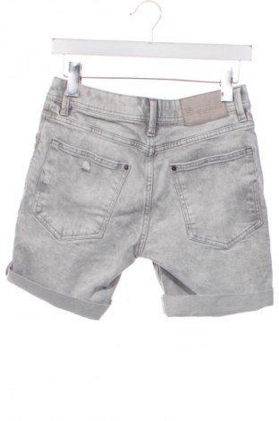 Ανδρικό κοντό παντελόνι Bershka, Μέγεθος S, Χρώμα Γκρί, Τιμή 14,83 €